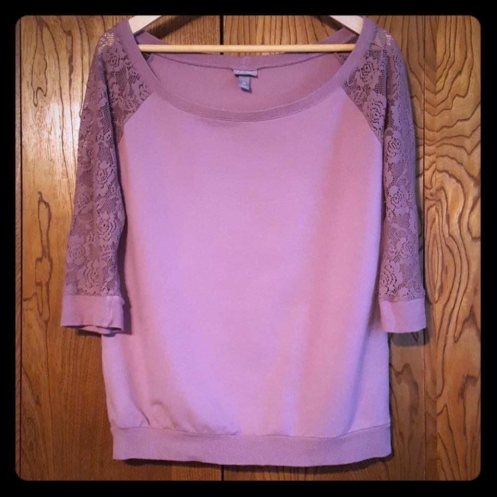 Vanity lace sleeve shirt